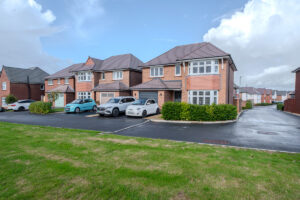 Lave Way, Caldicot, NP26 5